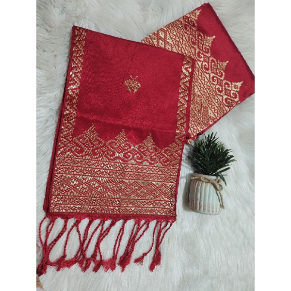Songket Silungkang warna merah dara