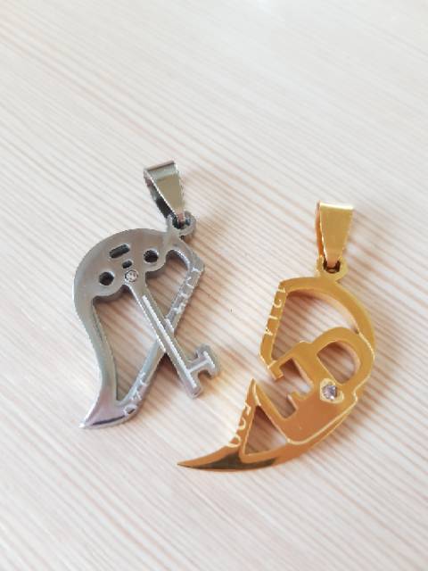 Liontincouple/ liontinkalungtitanium cp9