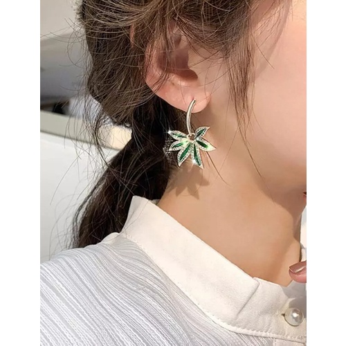 LRC Anting Tusuk Fashion Green Alloy Rhinestone Leaf Earrings V57119