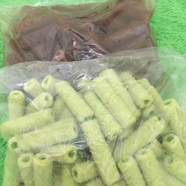 

Snack ciki rasa Coklat/Pandan