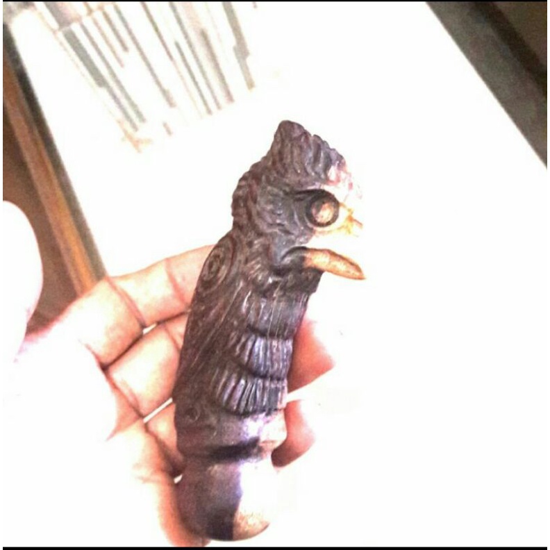 Deder keris kayu galih asem poleng ukir burung kakak tua