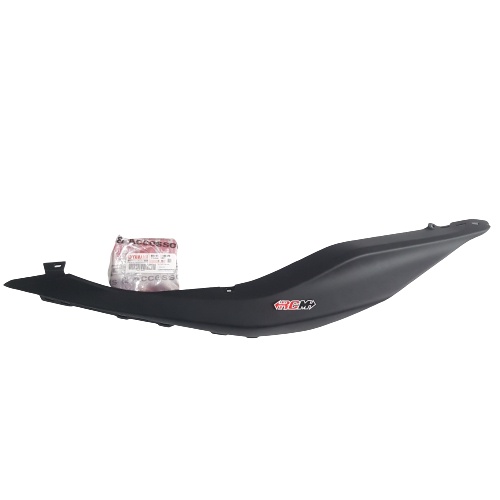 B65-F171E-00-P8 COVER TUTUP BODI BODY BELAKANG SAMPING LAMPU STOP KIRI LEFT AEROX155 AEROX 155 WARNA HITAM BLACK DOF DOFE DOPE DOFFE ORI ORIGINAL YAMAHA YGP ASLI