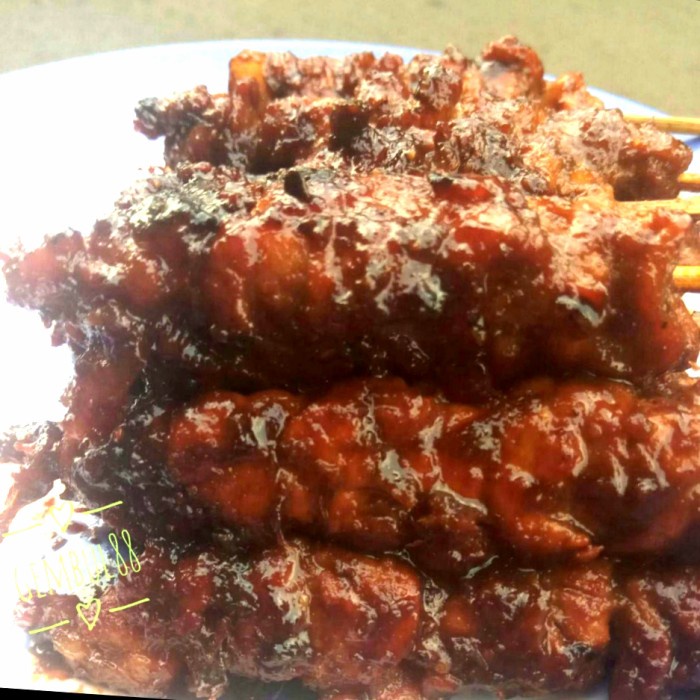 

Nilma_Jek Sate Babi Manis Gembul 10 Tusuk