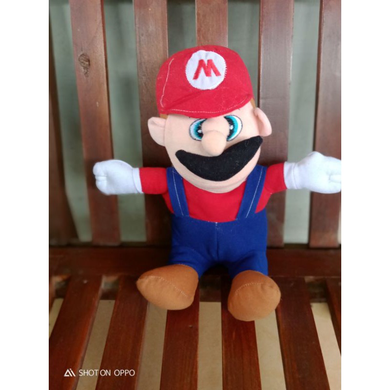 Boneka mario