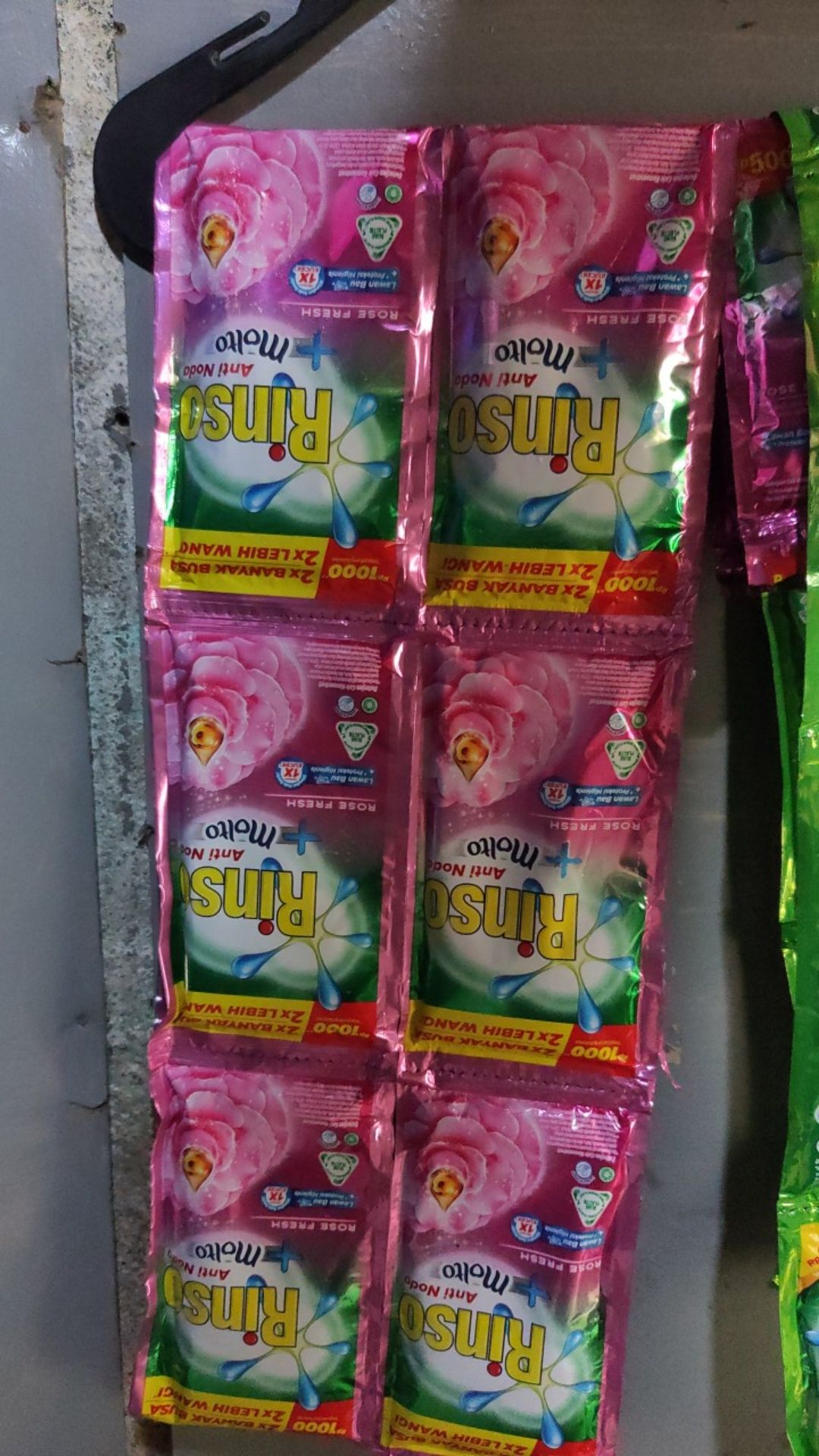 Rinso Molto Cair...anti Noda Isi 12 Pcs