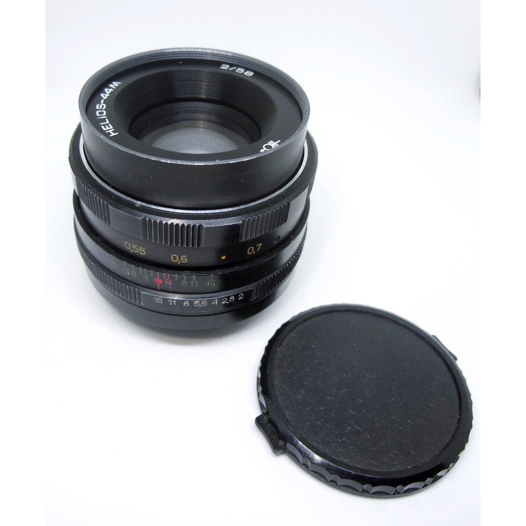 Lensa Manual Helios 44M 58mm F2