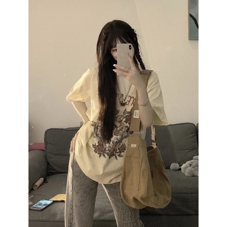 [100%  Katun]Flowers Kaos Lengan Pendek Cream Atasan Wanita Oversize Printed T-shirt Kekinian Korean Style
