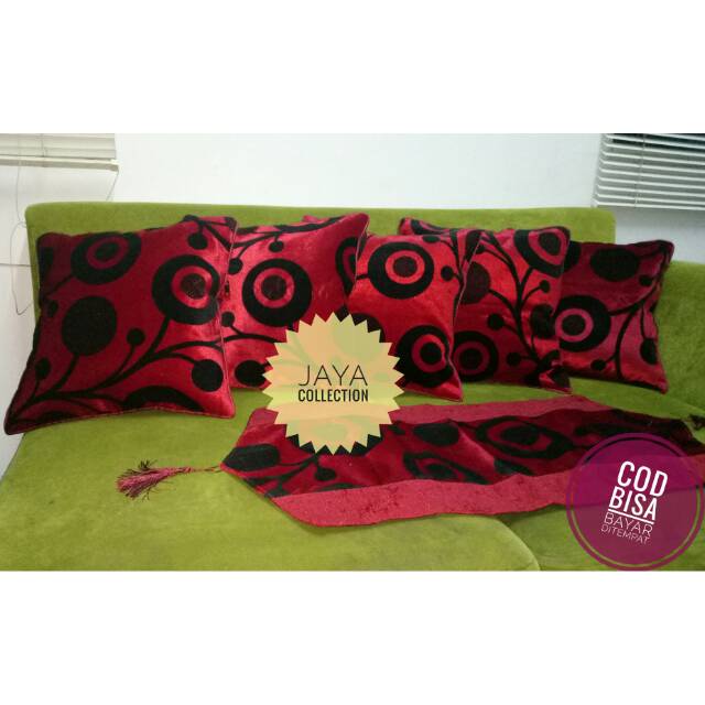 Sarung bantal sofa BOLA2