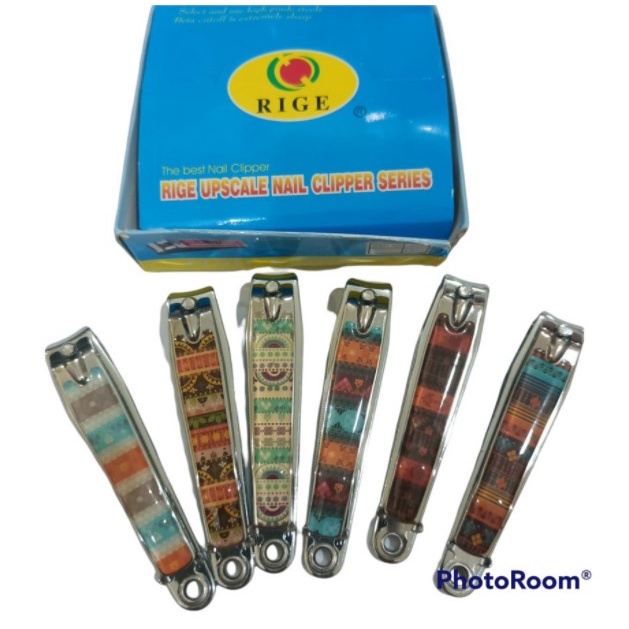 GUNTING KUKU RIGE BATIK