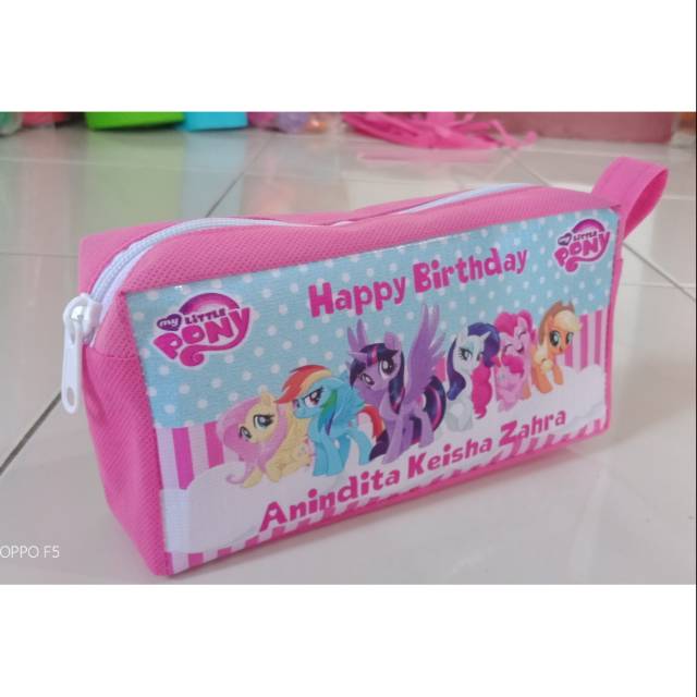 

tempat pensil costum souvenir