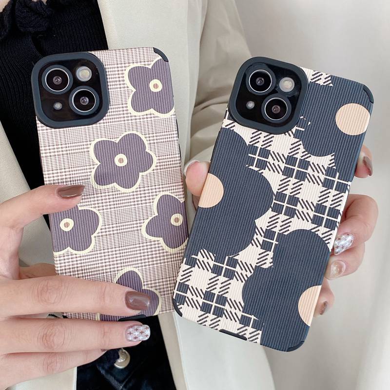 Soft Case Motif Bunga Kotak-Kotak Hitam Untuk iPhone 7 8 Plus X XR SE 2020 XS Max 11 13 Pro Max