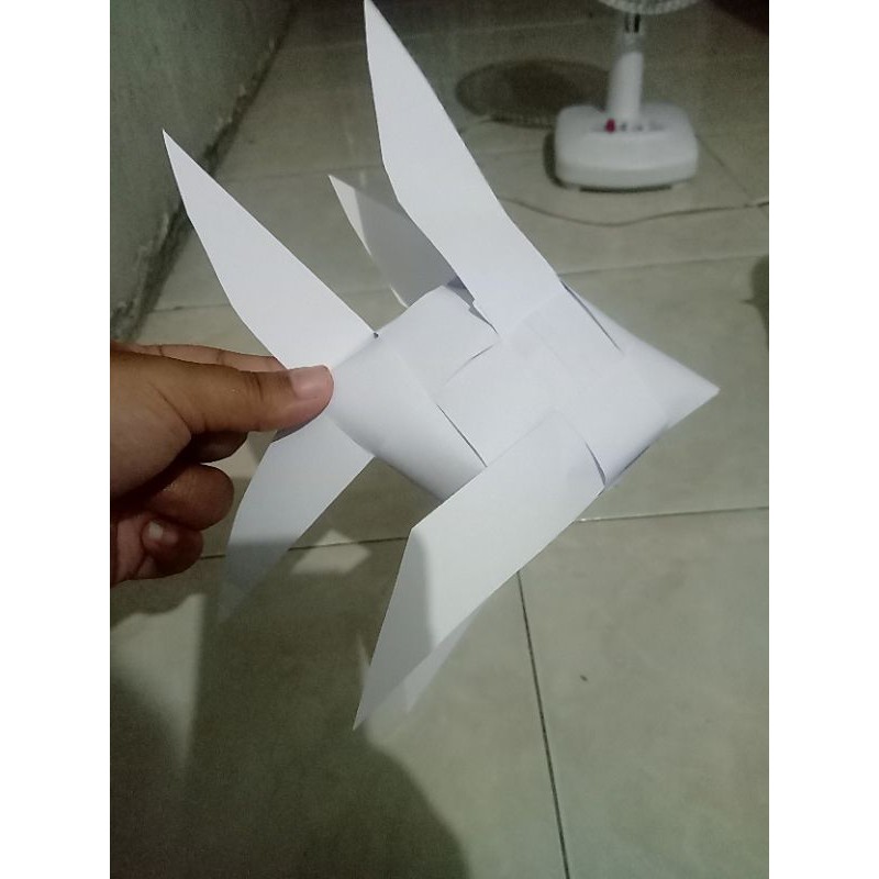 

Angpao/amplop 3D Terbuat dari Anyaman Kertas Bentuk Ikan