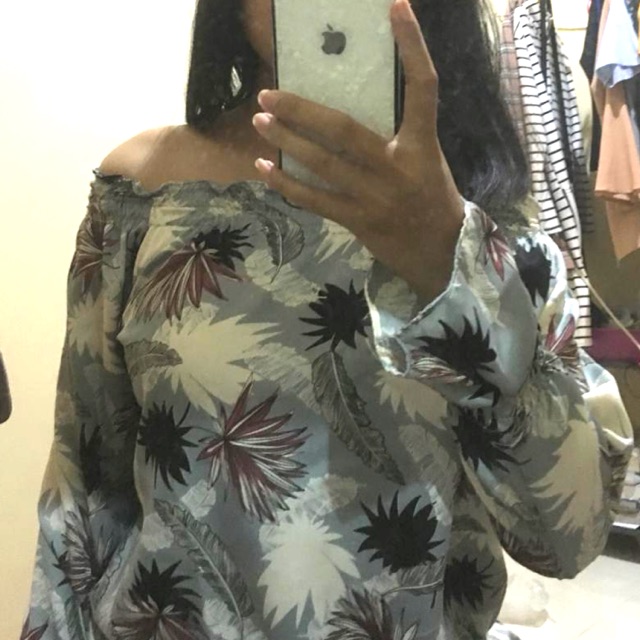 baju preloved off shoulder