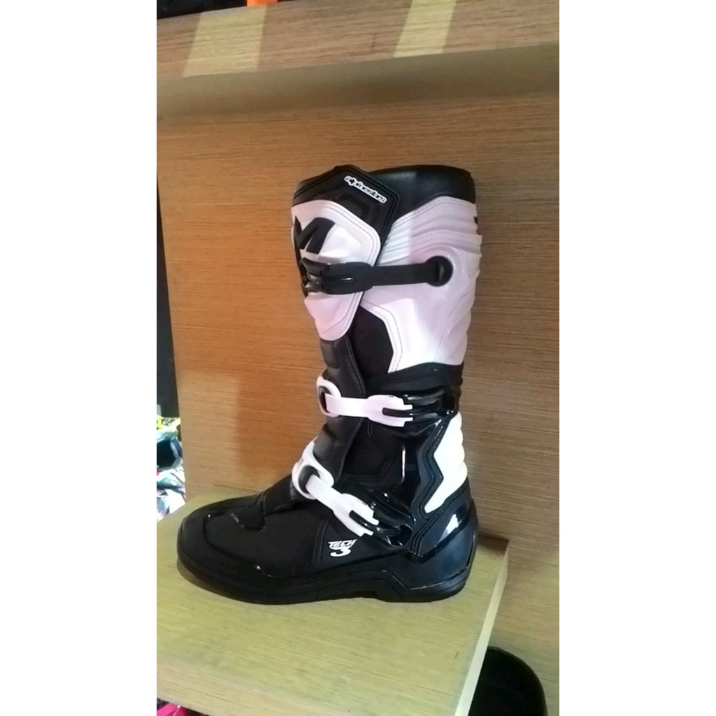 alpinestars tech 3 series