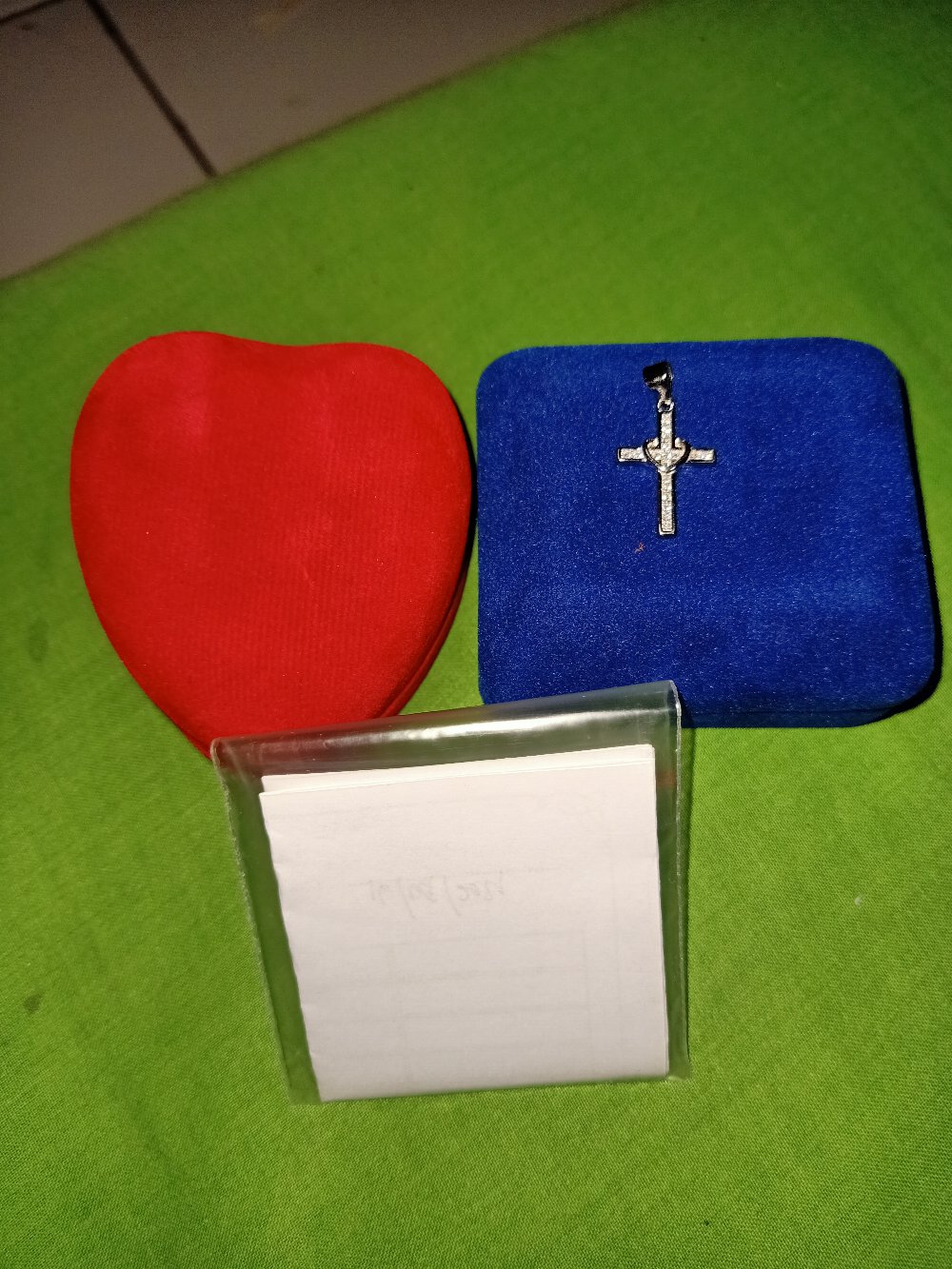 Kotak Atau Box Perhiasan / Tempat Perhiasan Cincin / Kotak Cincin