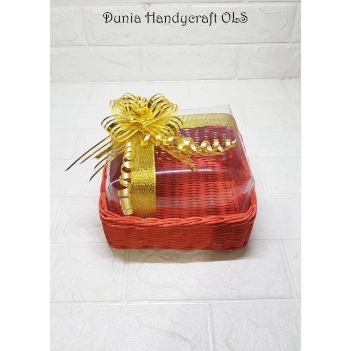 

AKSESORIS PERNIKAHAN KERANJANG PERSEGI MERAH TUTUP MIKA HIAS HANTARAN KOTAK SESERAHAN PERLENGKAPAN PESTA CRAFT
