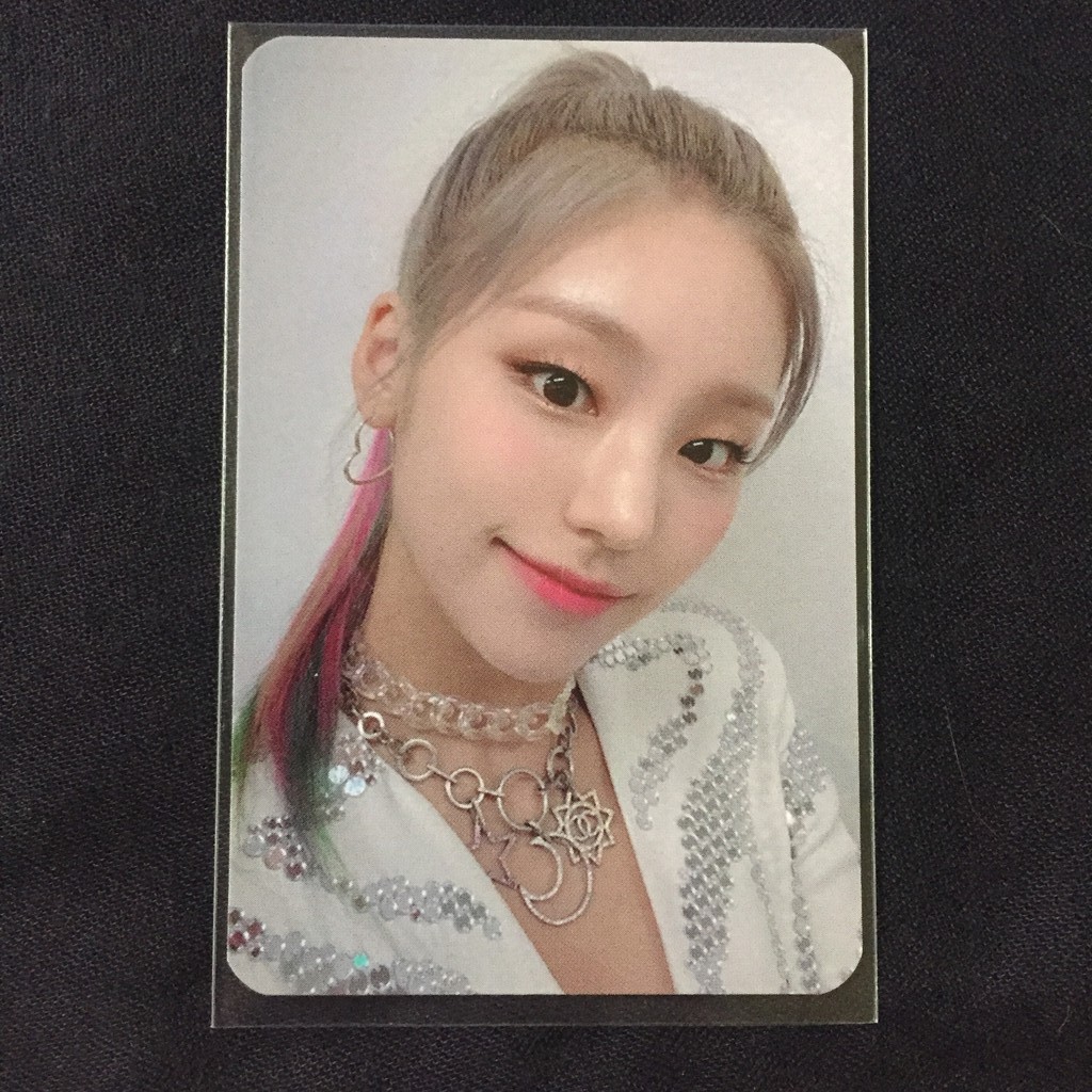Photocard MMT 1 Yeji ITZY Not Shy