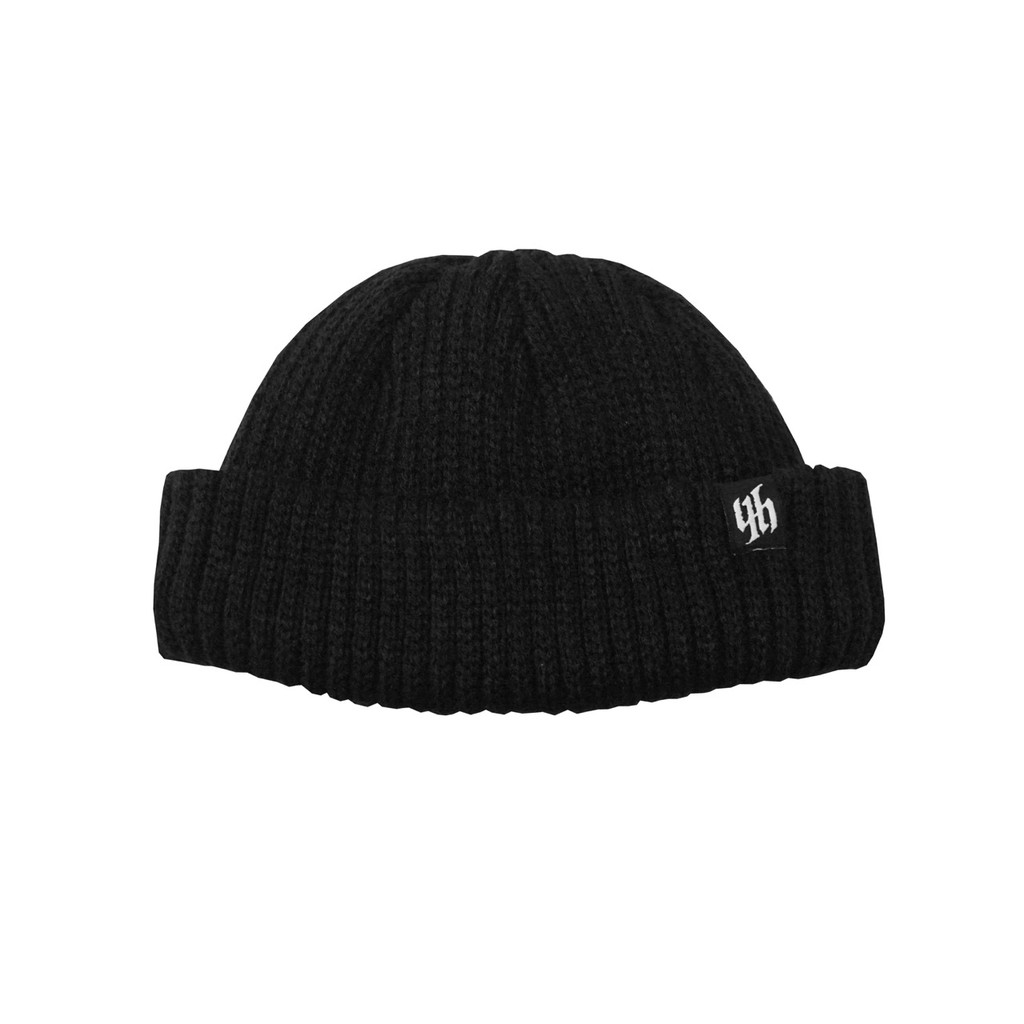 HUSTED DOM BLACK BEANIE