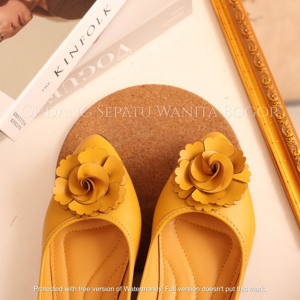 Gratica Sepatu Wanita Flat Shoes B05 B