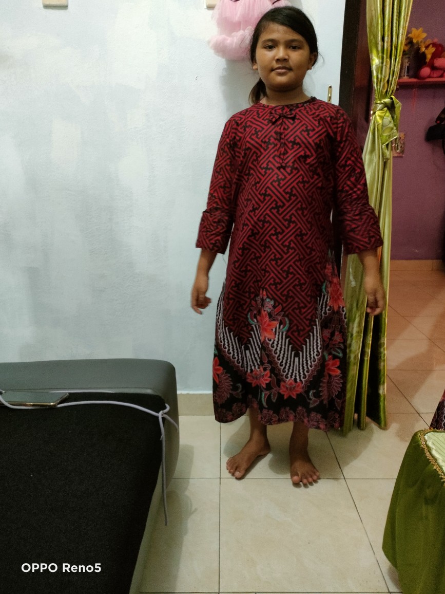 Batik Couple Keluarga Sania Ruffle Ori Ndoro Jowi Dnt Motif Pagar Bunga Merah