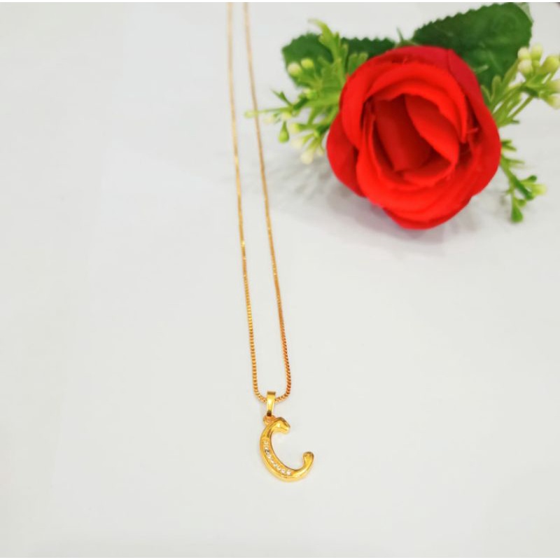 Kalung Plus Liontin Inisial Huruf Latin A-Z perhiasan wanita Gold Modern (COD)