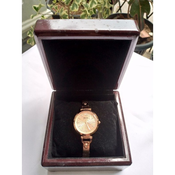 Preloved Jam Fossil Wanita