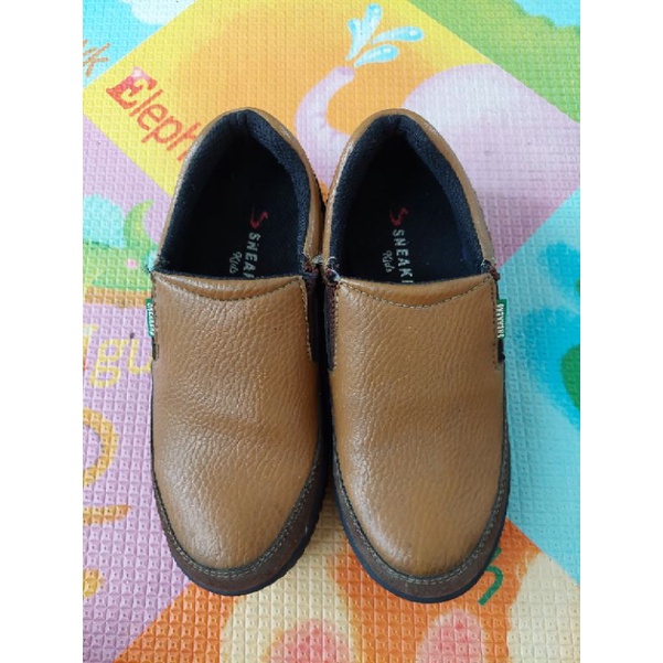 Preloved Sepatu kulit anak laki-laki cowok cokelat