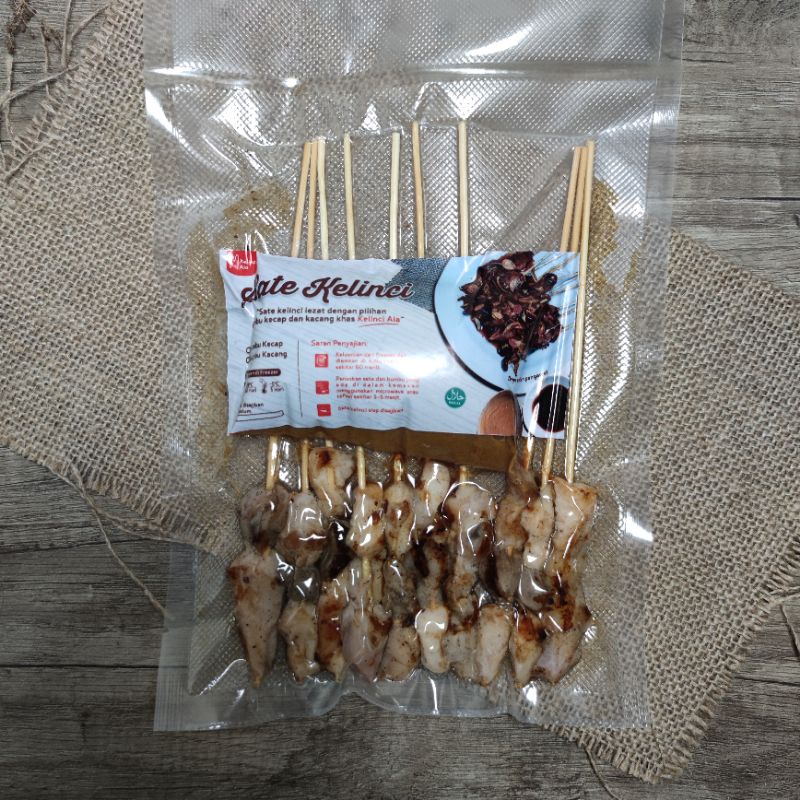 

Sate Kelinci (Bumbu Kacang & Bumbu Kecap)