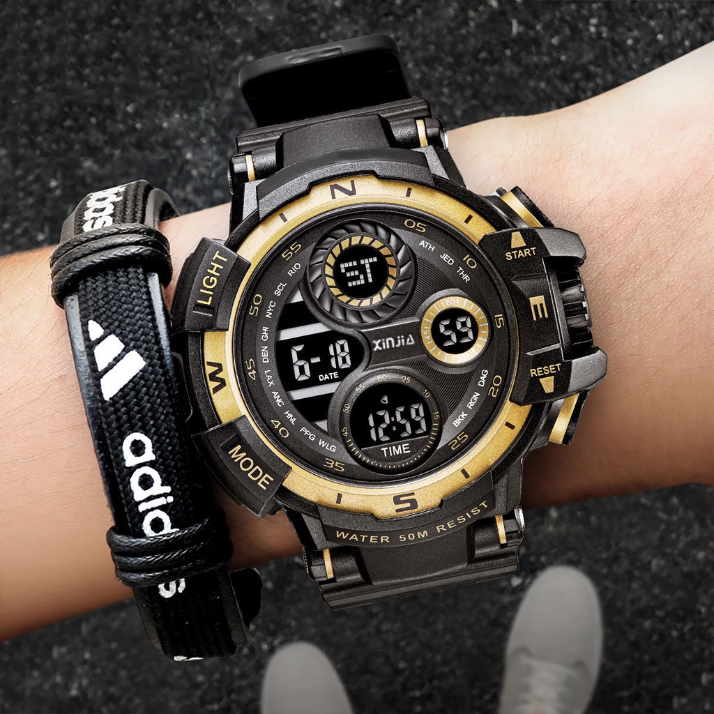 Jam Tangan Sport Pria Digital Multifunctional Electonic Luminous Hitam / Jam Tangan Sport Pria