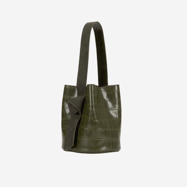 Kwani Wani Knot Bucket Avocado