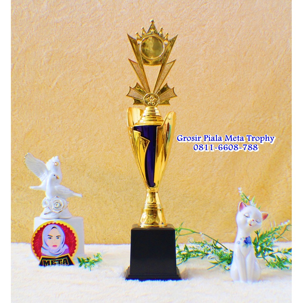 PIALA/TROPHY MURAH SET JUARA III GROSIR PIALA PADANG KEJUARAAN PRAMUKA