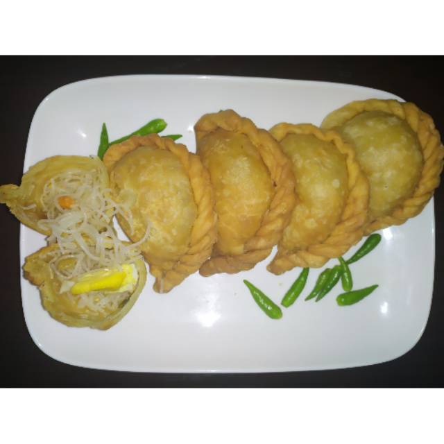 

Pastel isi bihun wortel telur