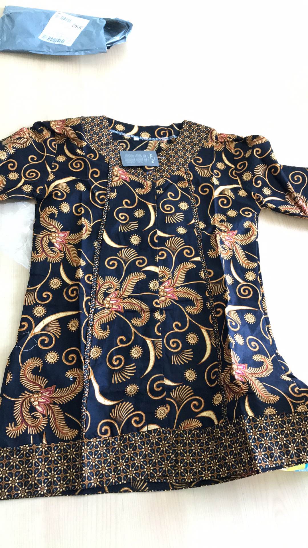 Atasan Batik Dolby Dolbi Dobby Doby Tenun Sutra Tulis Halus Katun Atbm Baron ,sarombit Atasan