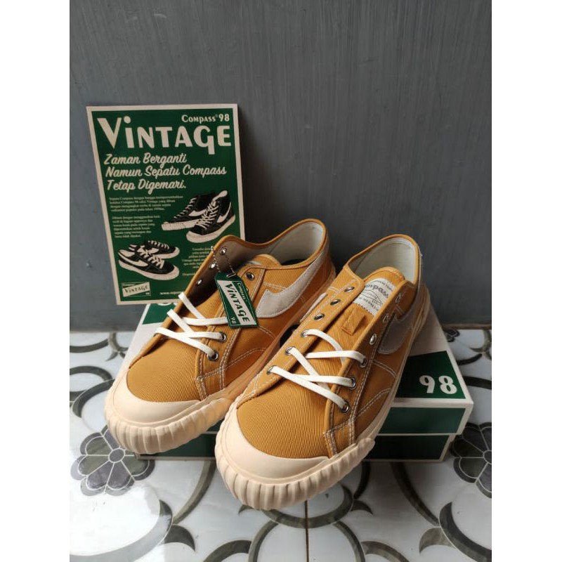 COMPASS VINTAGE LOW MUSTARD