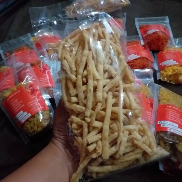 

Stik bawang renyah/gurih/enak