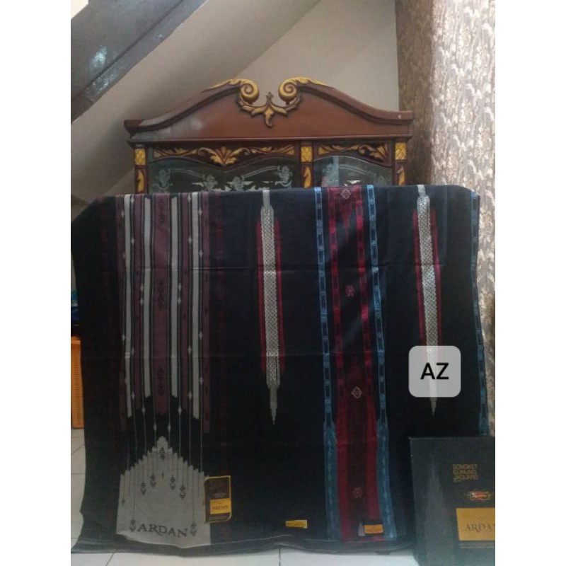 Sarung Ardan sgj gold warna black