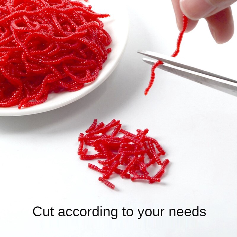 50 Pcs Umpan Pancing Buatan Bentuk Cacing Tanah Bahan Plastik Warna Merah