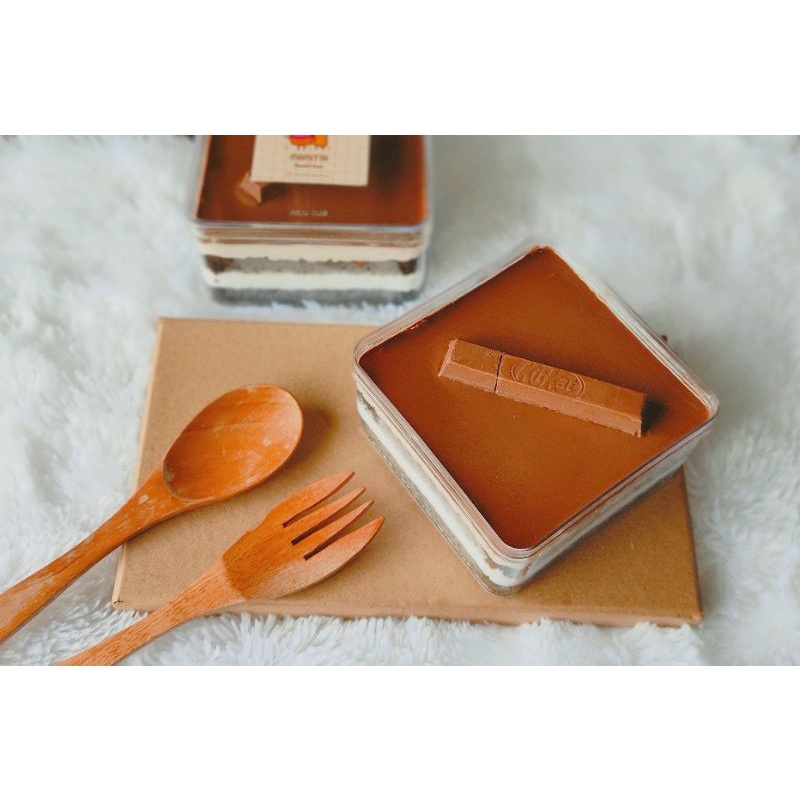 

kitkat dessertbox