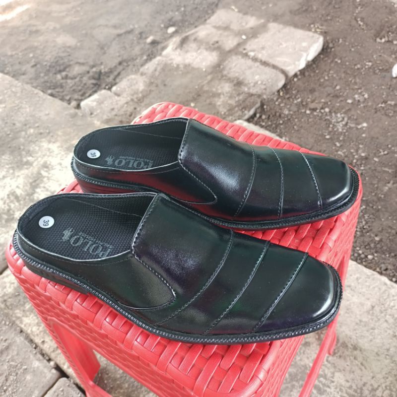 Sepatu sandal selop