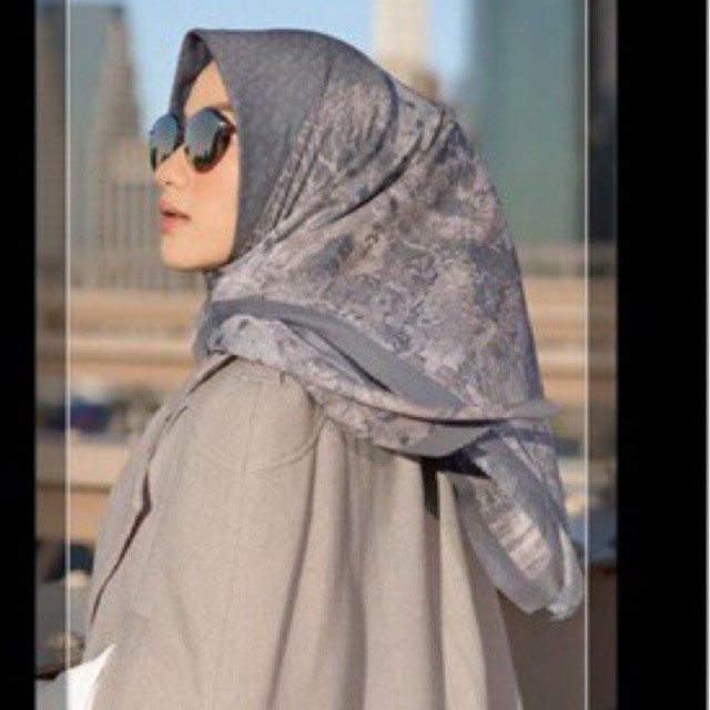 preloved buttonscarves , buttonscarves preloved, newyork buttonscarves , Pl buttonscarves