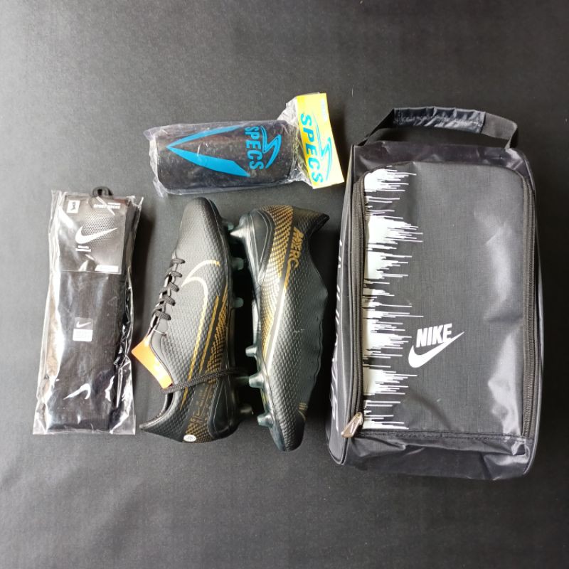 PAKET KOMPLIT Sepatu bola Nike termurah(bisa cod)