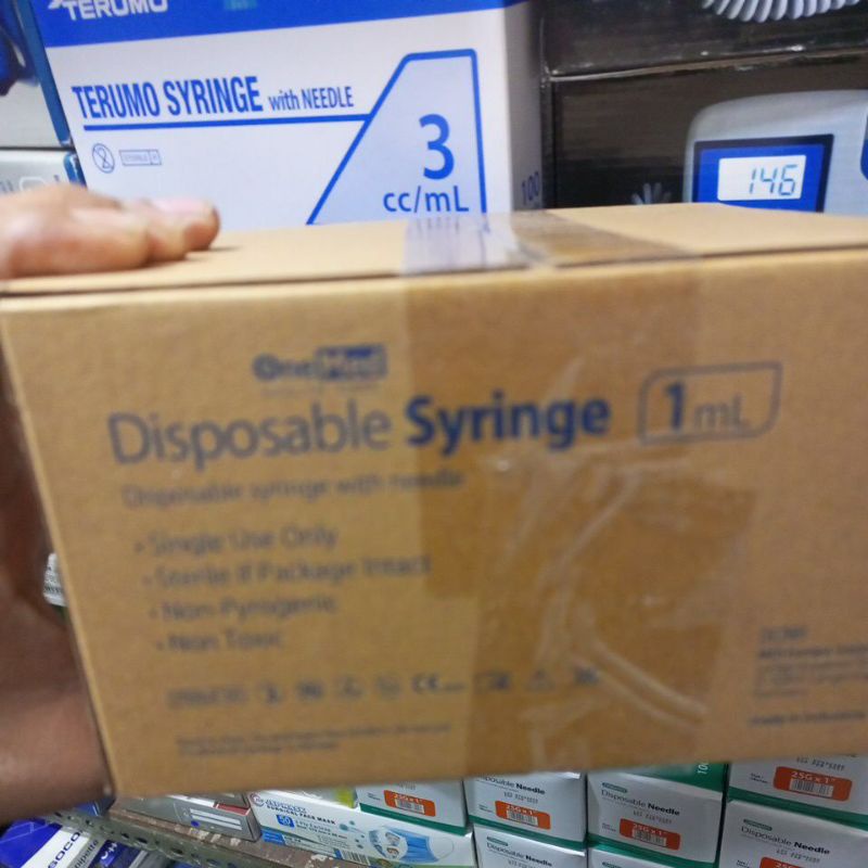 disposable syringe