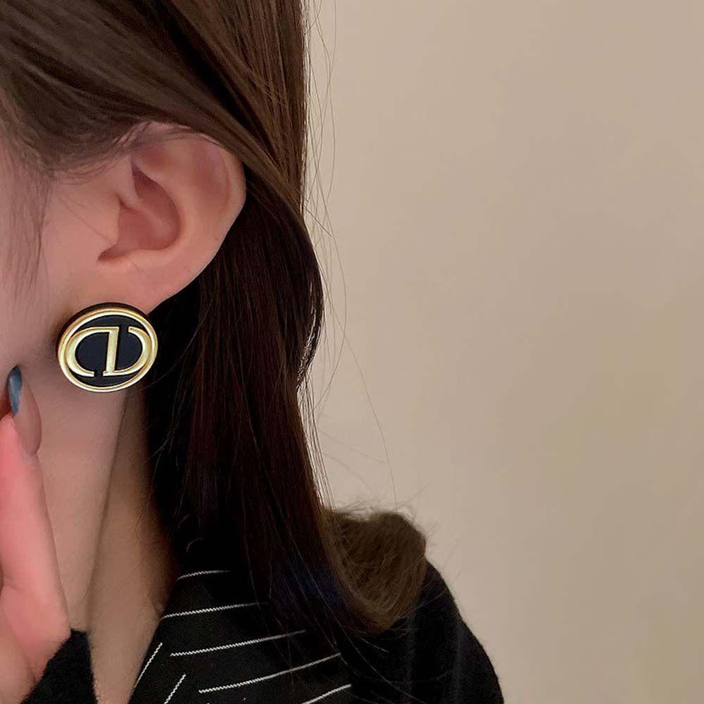 Agustina Huruf D Anting Temperamen Minimalis Lingkaran Jarum Perak Logam Alloy Gadis Gaya Korea Earrings