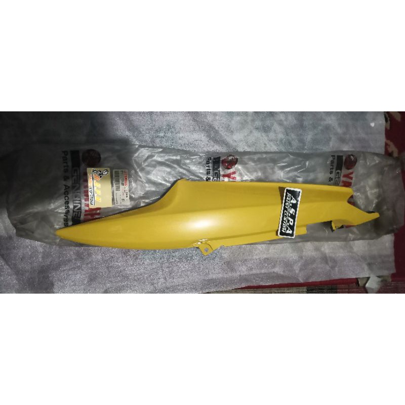 cover body belakang Mio 5tl sebelah kanan kuning original nos