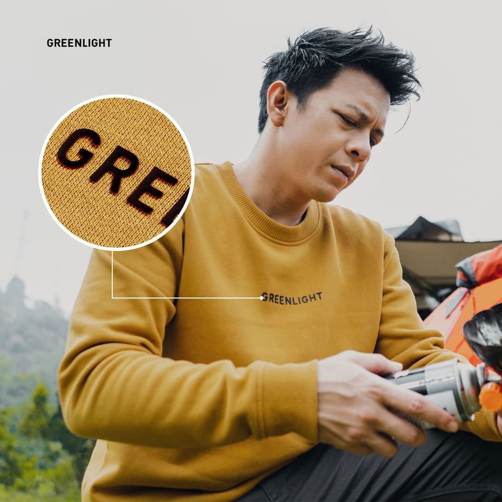 SWEATER GREENLIGHT CREWNECK / GREENLIGHT SWEATSHIRT  / GREENLIGHT SWEATER ARIEL / SWEATER GREELIGHT 