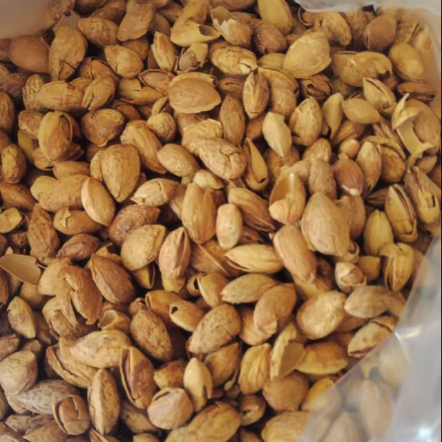 

KACANG ALMOND PANGGANG