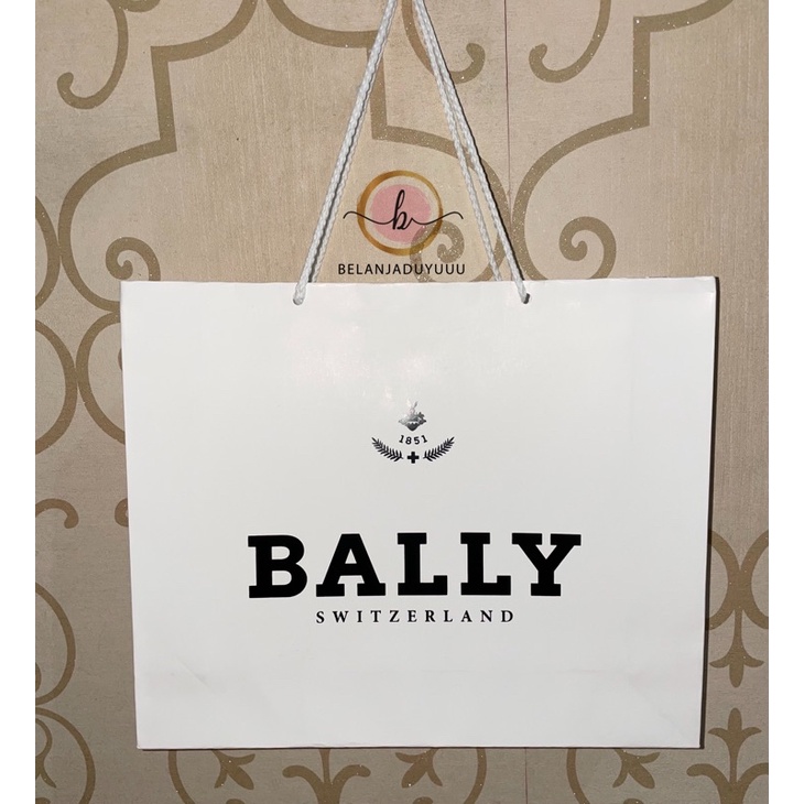 Paper Bag BALLY / Pembungkus Kado