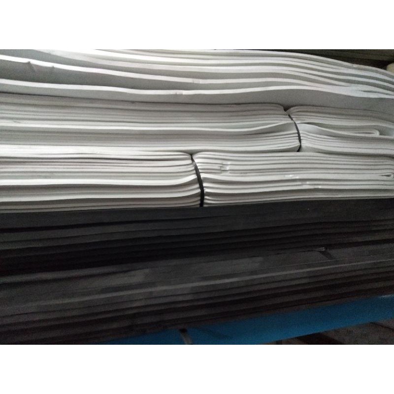 Busa Matras Jok motor 3 Mili hitam & putih