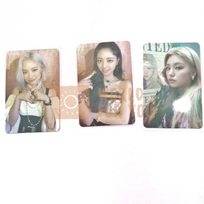 PC Album Not Shy Yuna Yeji Ryujin Photocard Itzy