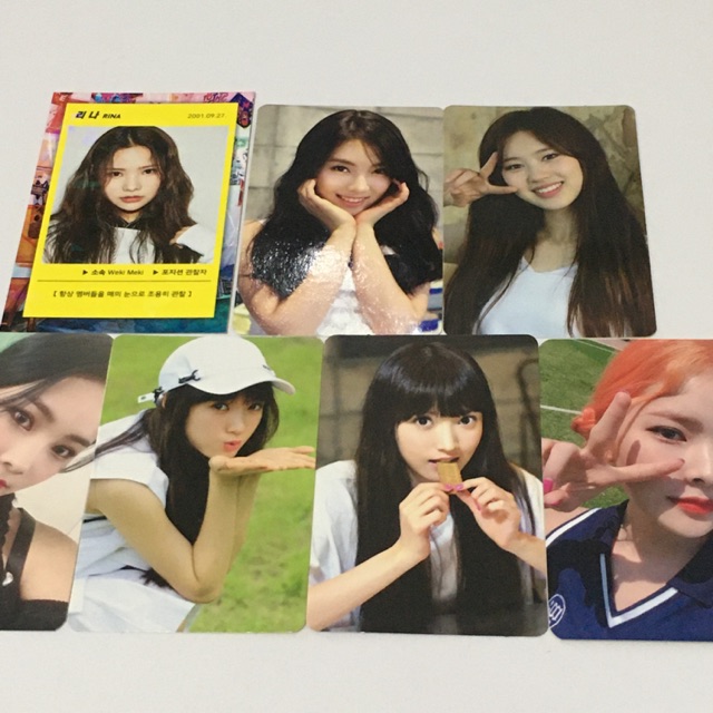 WEKI MEKI Photocard RINA LUCY ELLY LUA